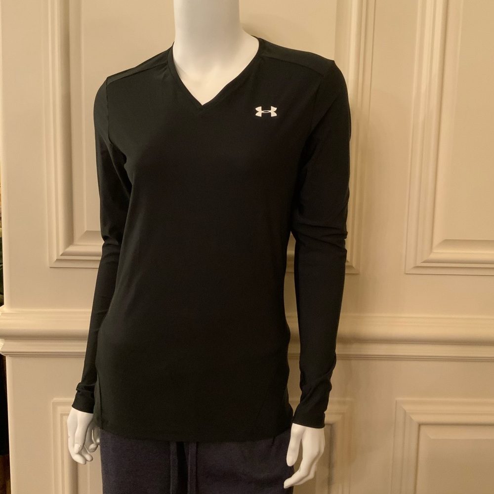 NWOT Under Armour  Black Long Sleeve Tee